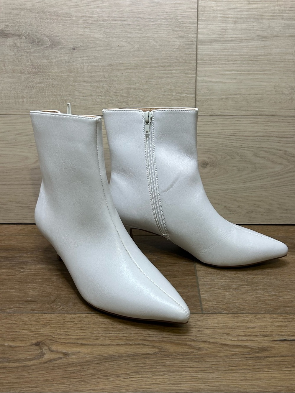 Journee Collection Arely Boots Women's 6 1/2 Stone Kitten Heel Dress Bootie